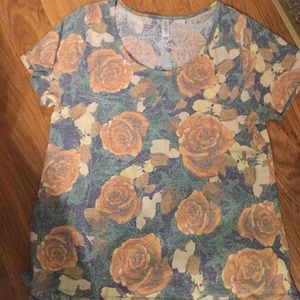 Lularoe classic tee